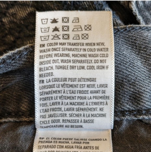 🖤 AEO Faded Black High Rise Ankle Mom Jean with Floral Embroidery, 10 - Picture 6 of 16